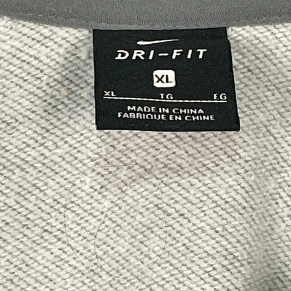 Nike Dri Fit men's 1/4 zip pullover athletic pullover  Size XL
